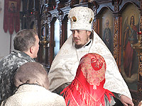 В Крещенский сочельник архиепископ Антоний совершил Божественную литургию в храме Иверской иконы Божией Матери г. Орла. 18 января 2012 г.